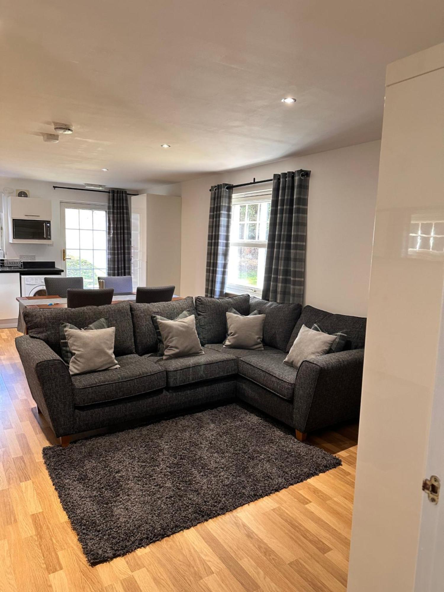 Apartment In Queens Court, Banchory Inchmarlo Dış mekan fotoğraf